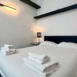 Vimercati 17 - Modern Loft - Precotto Bicocca 아파트 *