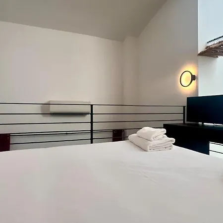 Vimercati 17 - Modern Loft - Precotto Bicocca דירה *